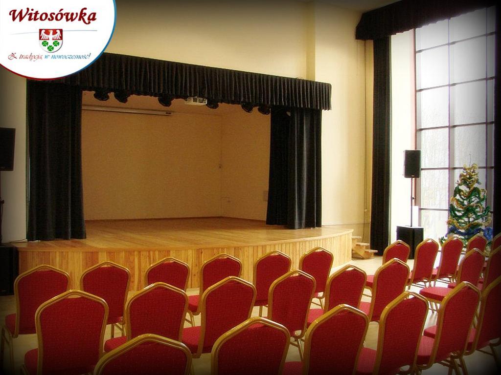Pokoje Goscinne W Centrum Kultury Wsi Polskiej Wierzchoslawice Exterior foto